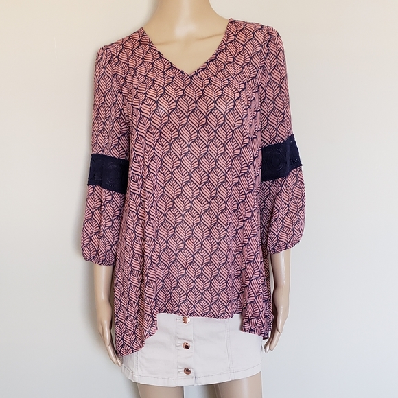 DE COLLECTION PINK & BLUE SHEER BLOUSE - Picture 6 of 6